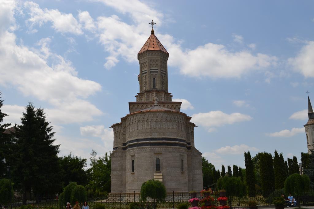 Casa De Oaspeti Sfantul Nicolae 雅西 外观 照片