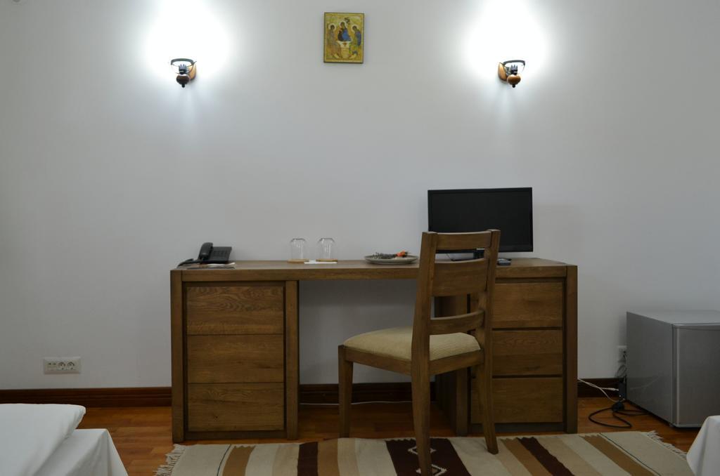 Casa De Oaspeti Sfantul Nicolae 雅西 外观 照片